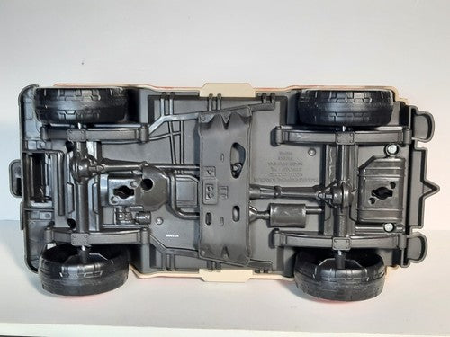 Jurassic World JP18 Jeep Wrangler w/ Net Launcher