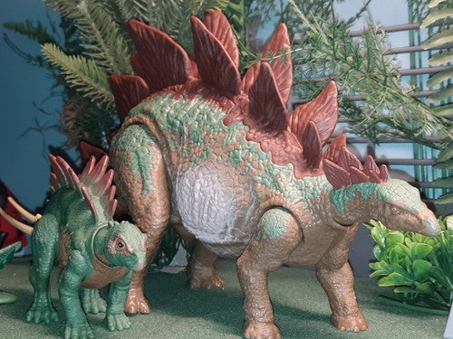 Jurassic World Stegosaurus Mamma & Baby (Sarah Harding)