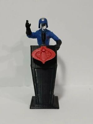 G.I. Joe Cobra Commander & Serpentor Podium 3.75"