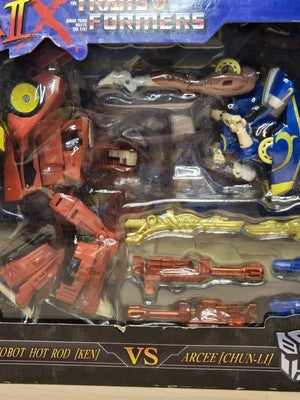 Street Fighter Transformers Hot Rod vs Arcee MIB